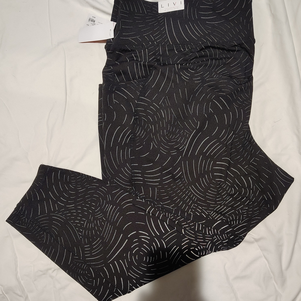 Pre-owned Like New LIVI Black and White Patterned Leggings For Lane Bryant